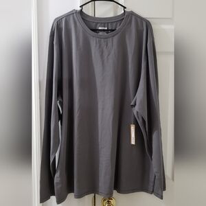 SKIMS Natural Long Sleeve Tee for Men in the Color Washed Gunmetal. Size 2X